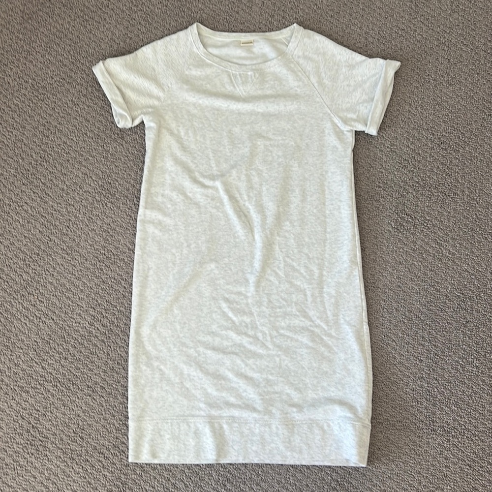 SWEATER DRESS - XS BUT FITS LIKE A SM
